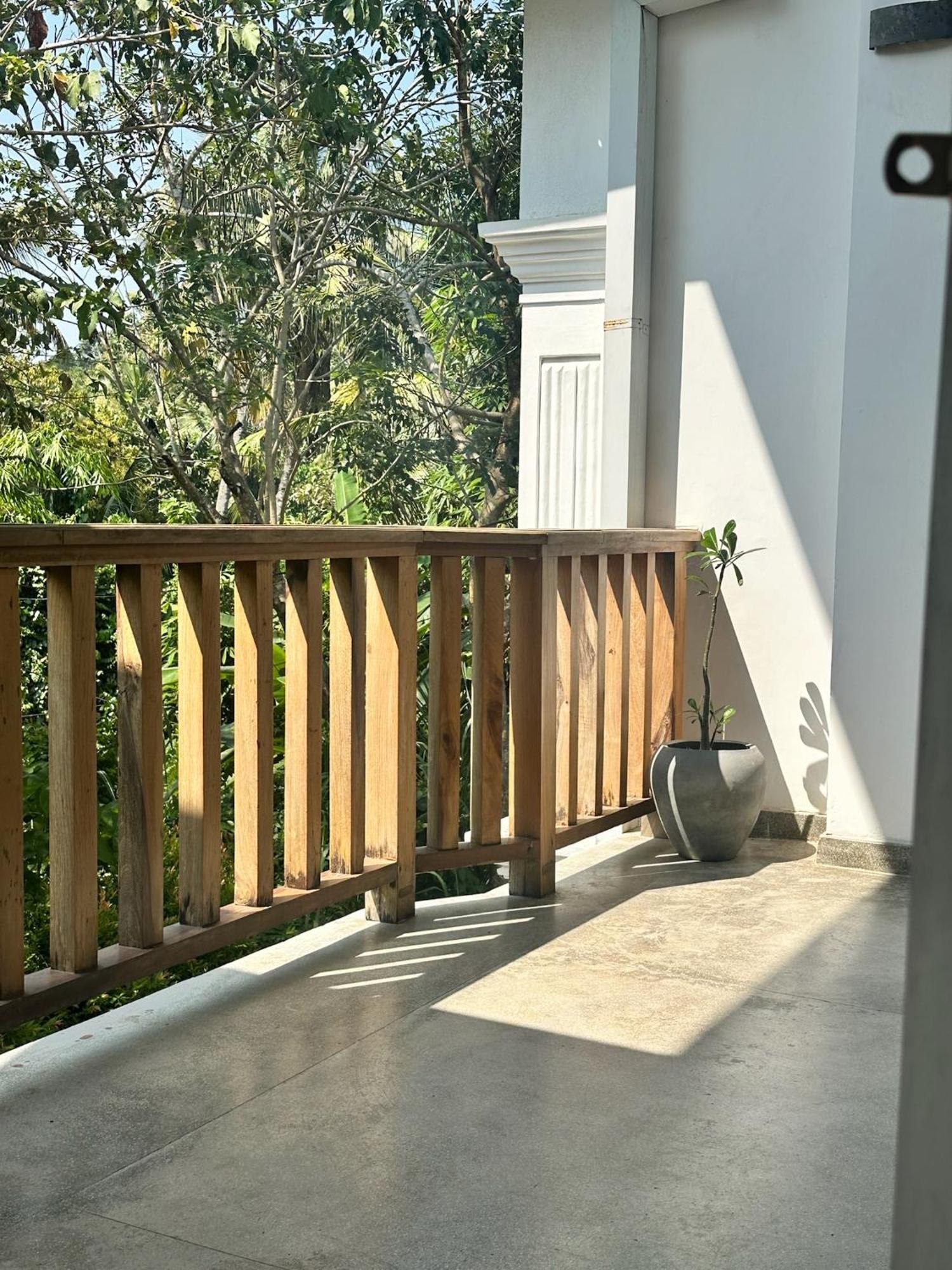 Watu House Hotel Dikwella Bagian luar foto